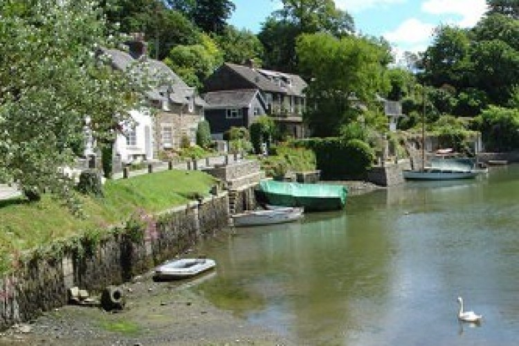 A Day Trip Around The Helford