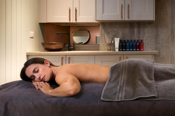 health club, signature spa day, ELEMIS Custom Massage