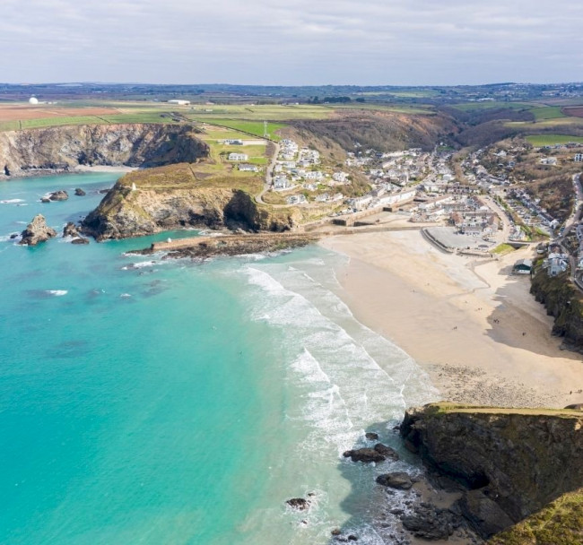The Best Beaches for Swimming in Cornwall