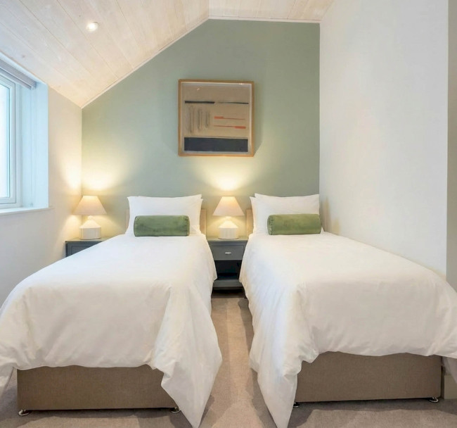 Captain's Apartment 2