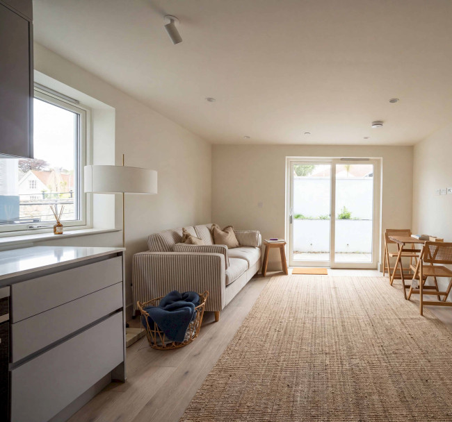 Captains Apartment 6