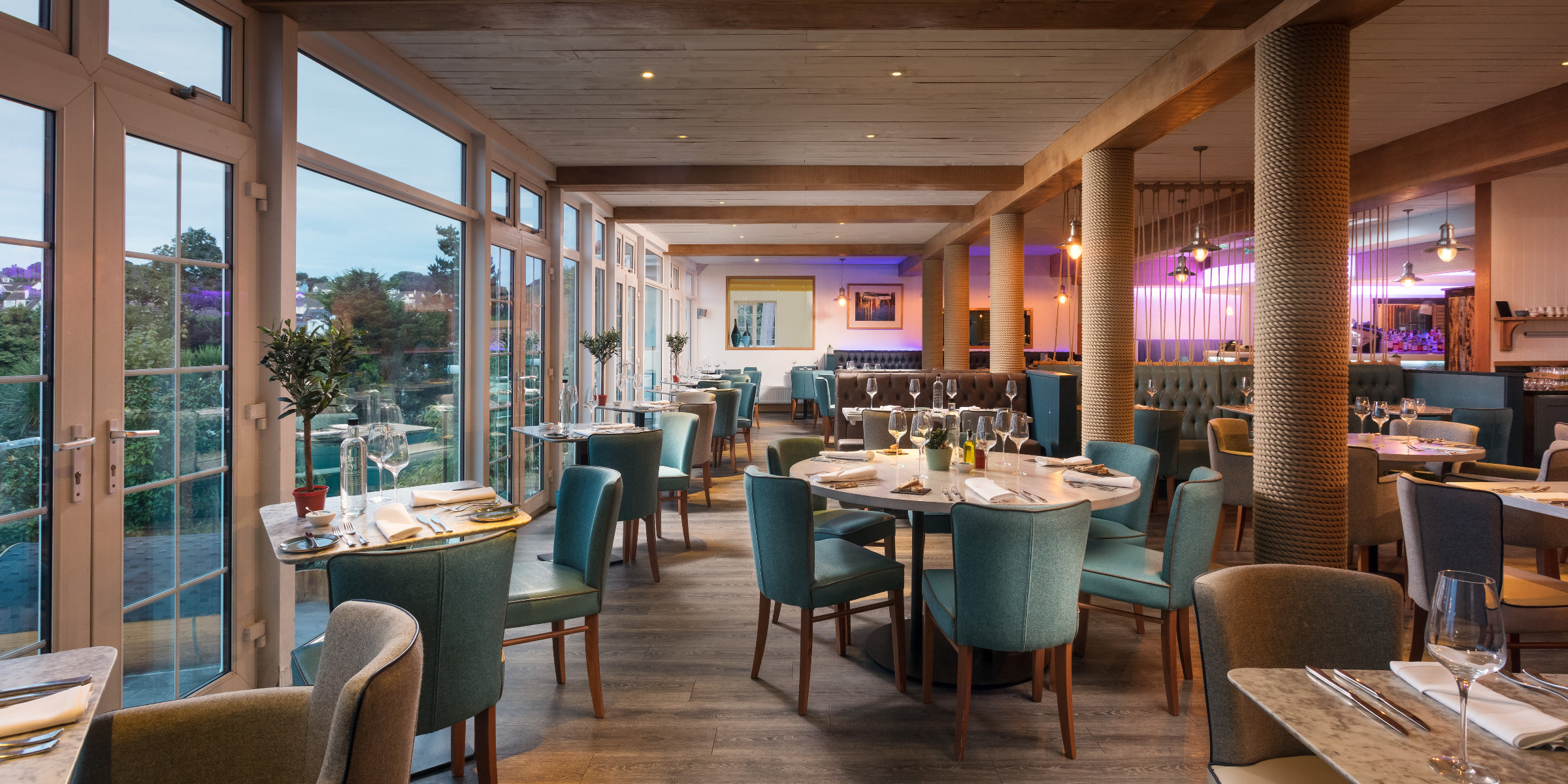 Brasserie on the bay dining