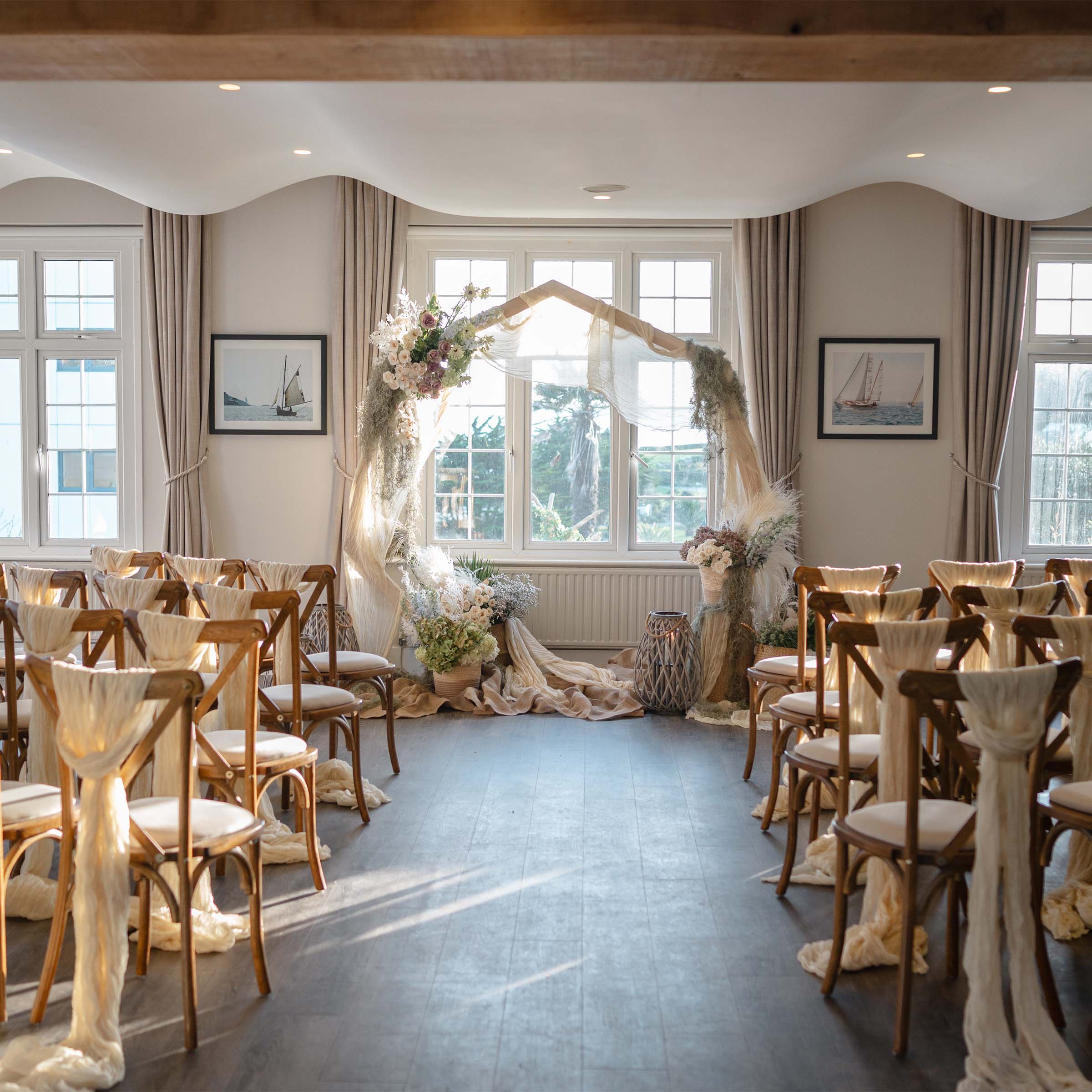 St Michaels Wedding Aisle