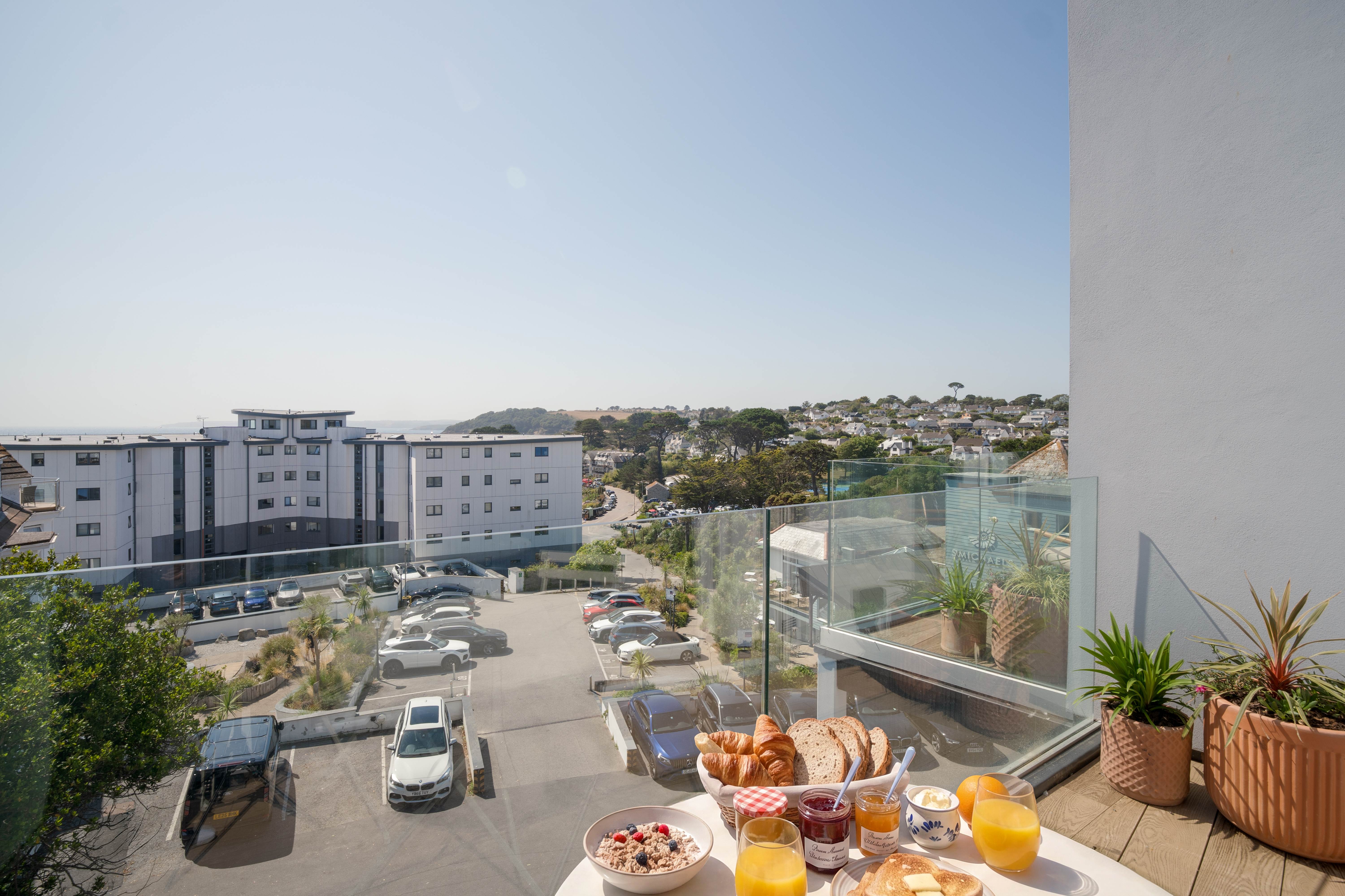 Captains Penthouse Apartment