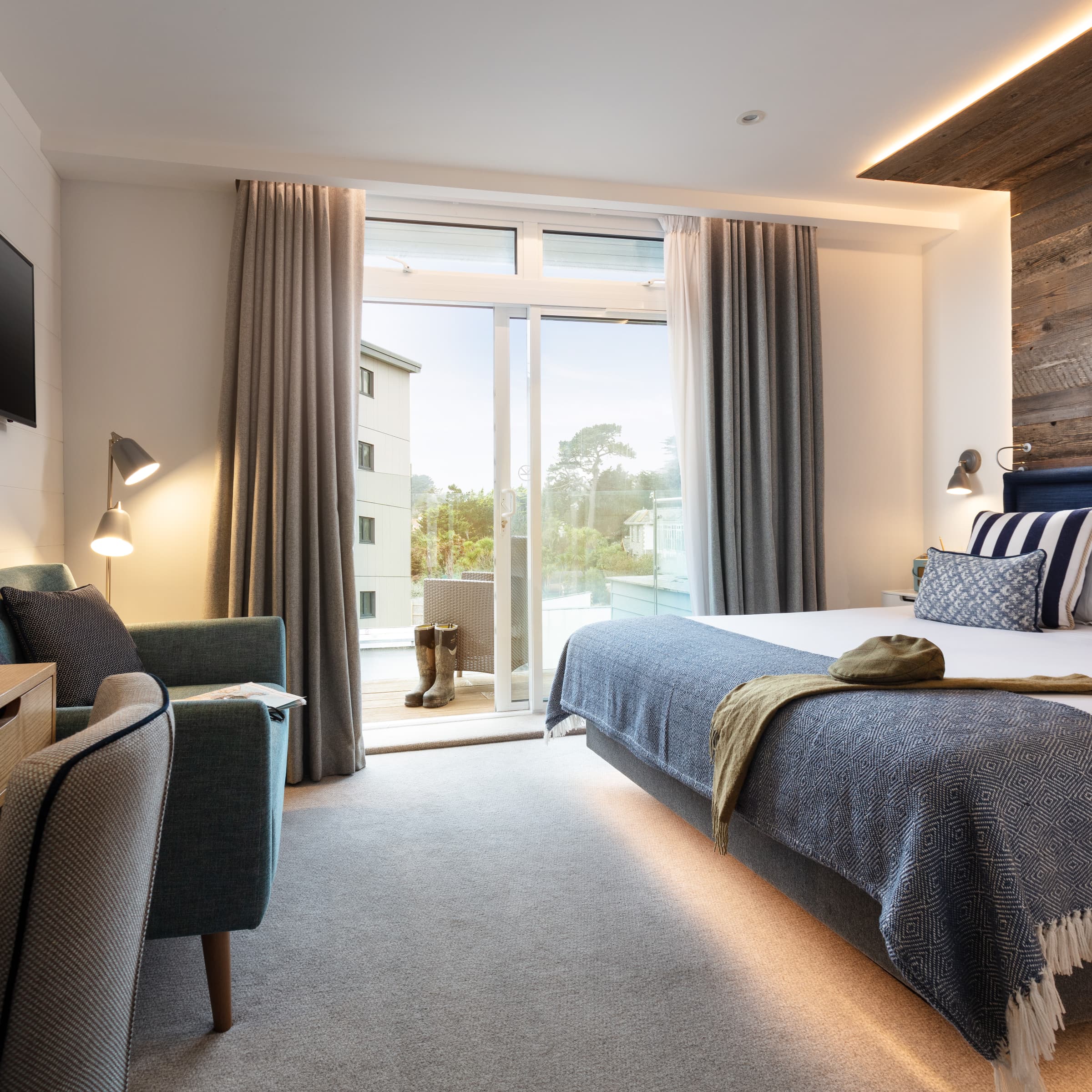 St Michaels Resort Luxury King with Sundeck Beach House